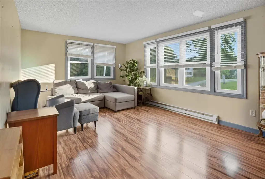 185 Pleasant Street Richmond ME 04357