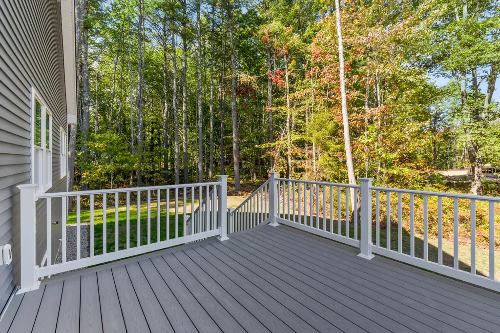 11 Heritage Lane Kennebunk ME 04043