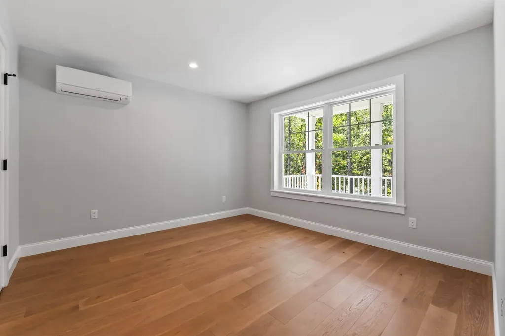 11 Heritage Lane Kennebunk ME 04043