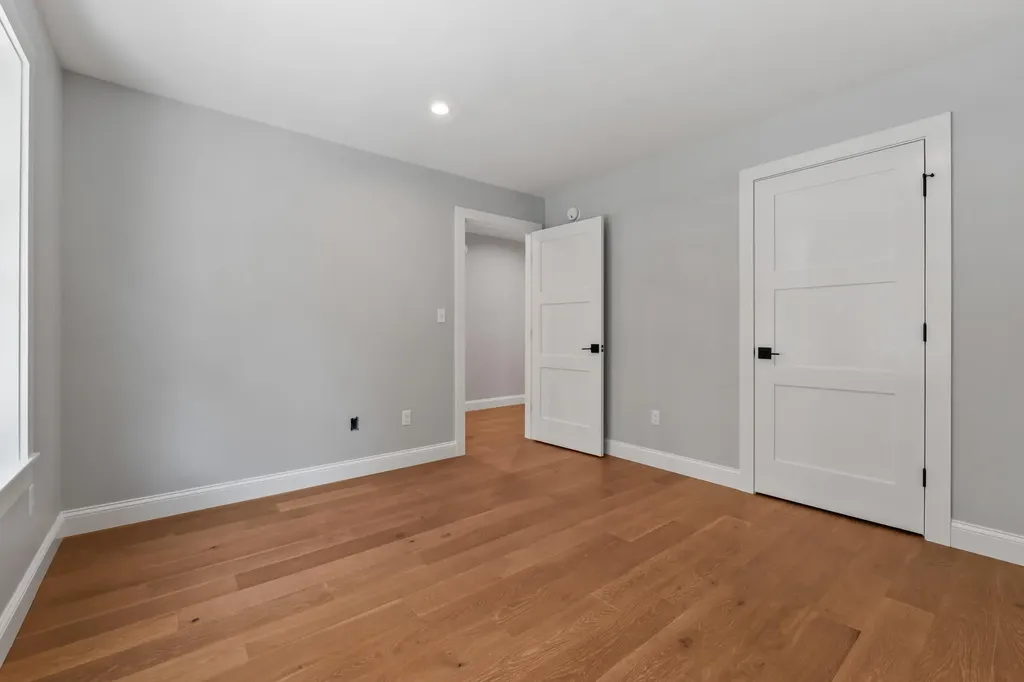 11 Heritage Lane Kennebunk ME 04043