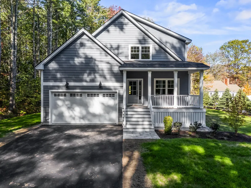 11 Heritage Lane Kennebunk ME 04043