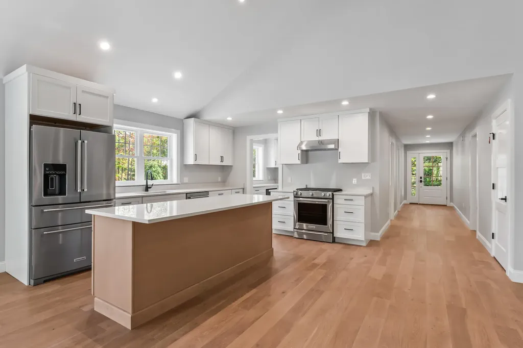 11 Heritage Lane Kennebunk ME 04043