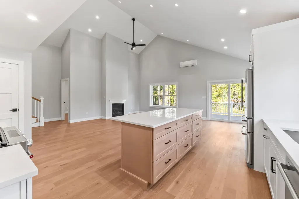 11 Heritage Lane Kennebunk ME 04043
