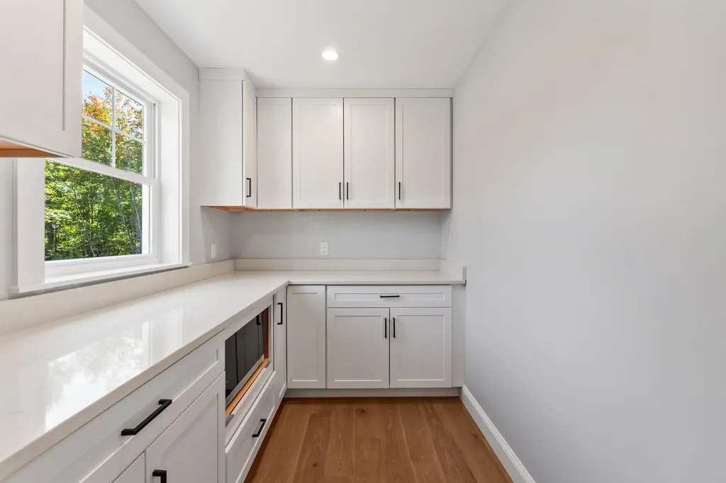 11 Heritage Lane Kennebunk ME 04043