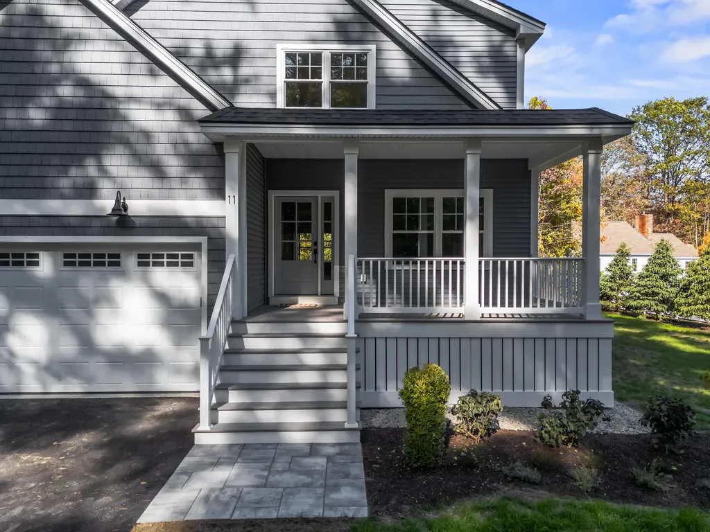 11 Heritage Lane Kennebunk ME 04043