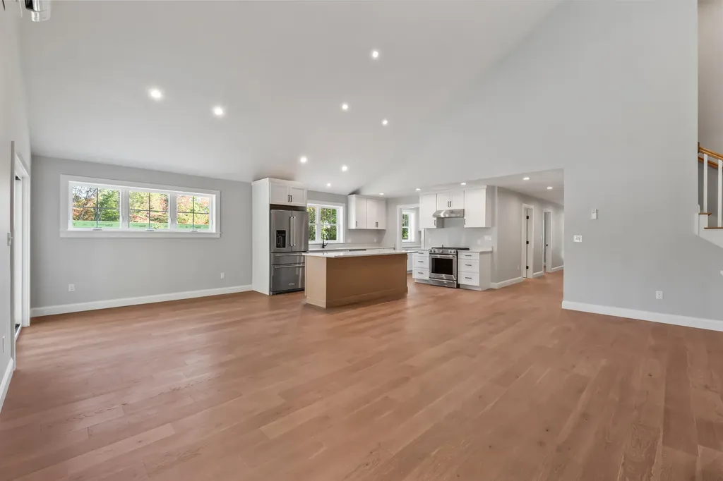 11 Heritage Lane Kennebunk ME 04043