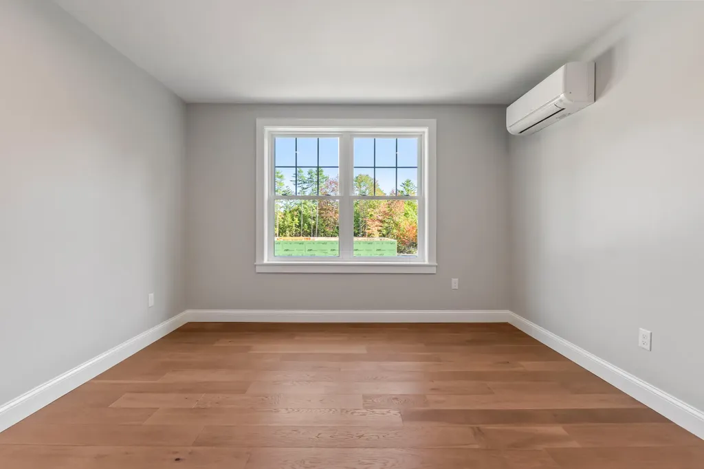 11 Heritage Lane Kennebunk ME 04043