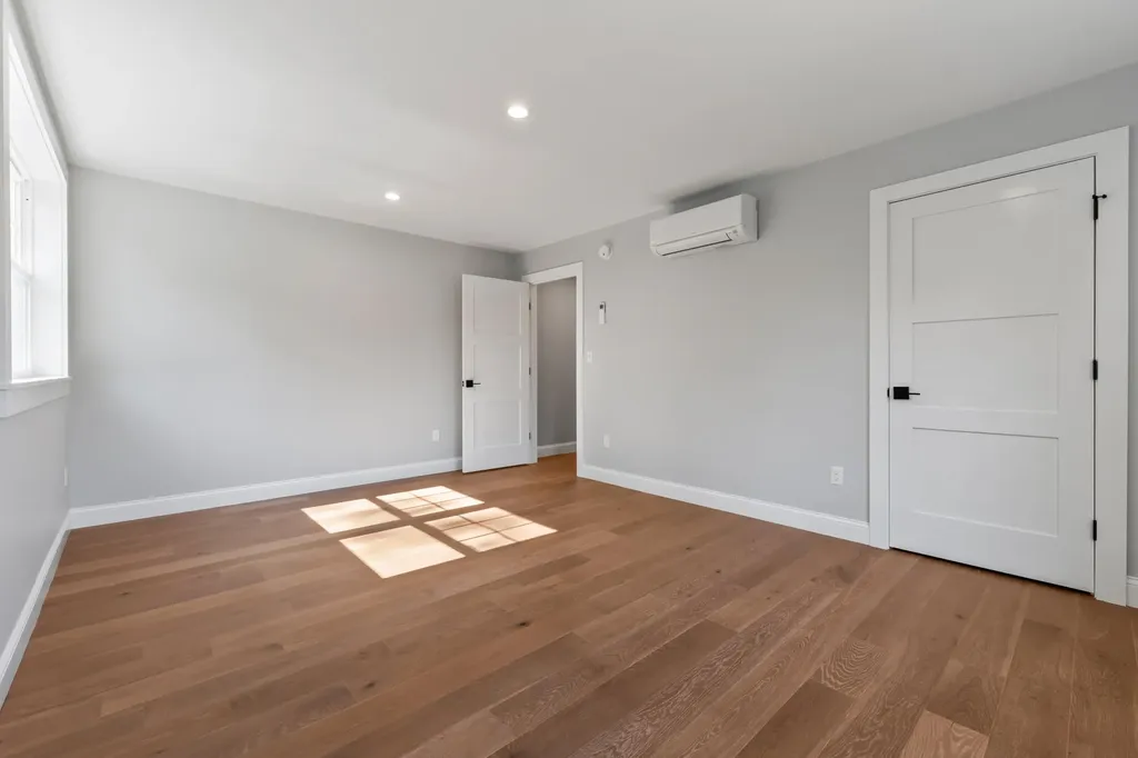 11 Heritage Lane Kennebunk ME 04043