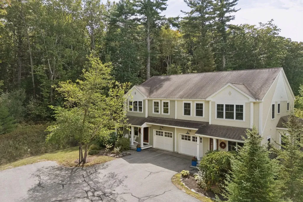 28 Harvest Ridge Road Freeport ME 04032