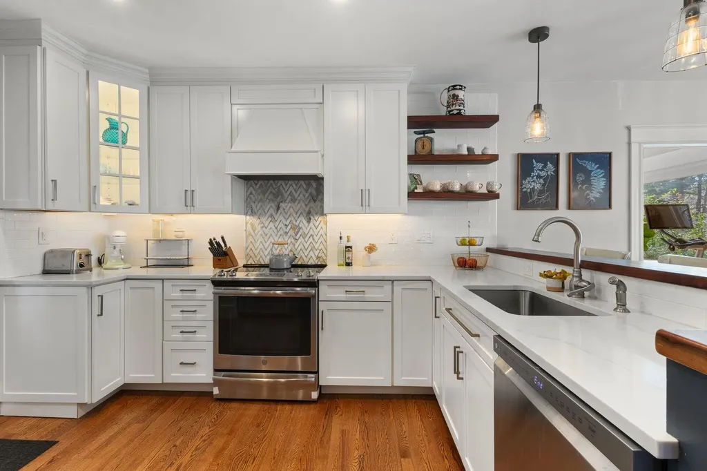 52 Maplewood Street Portland ME 04103