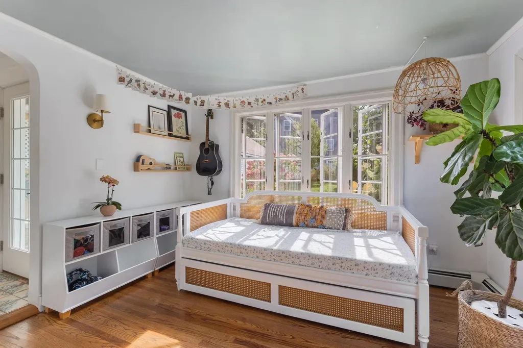 52 Maplewood Street Portland ME 04103