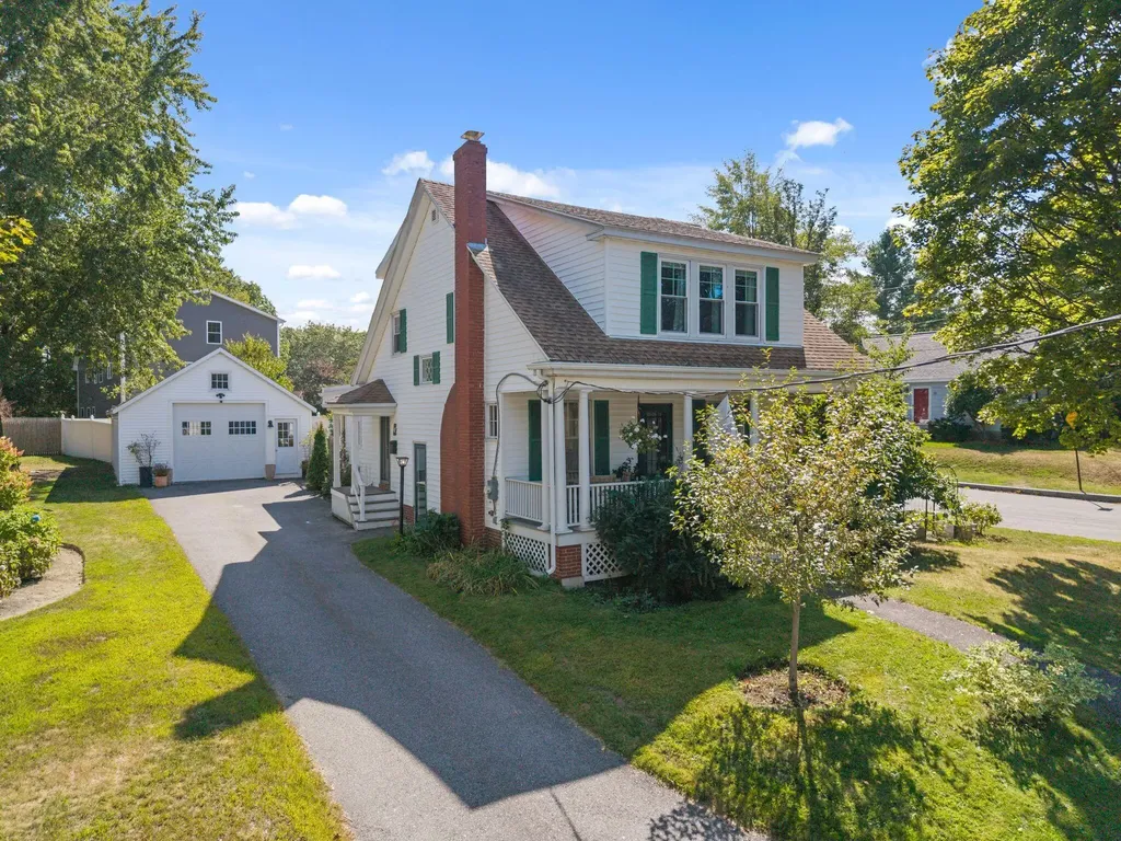 52 Maplewood Street Portland ME 04103