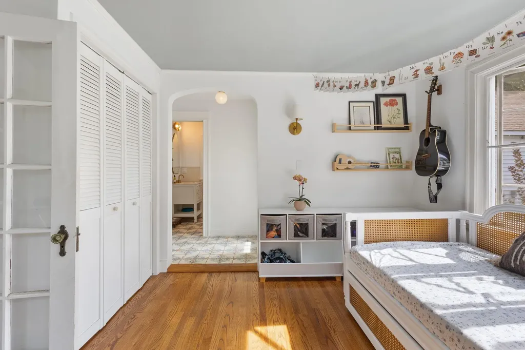 52 Maplewood Street Portland ME 04103