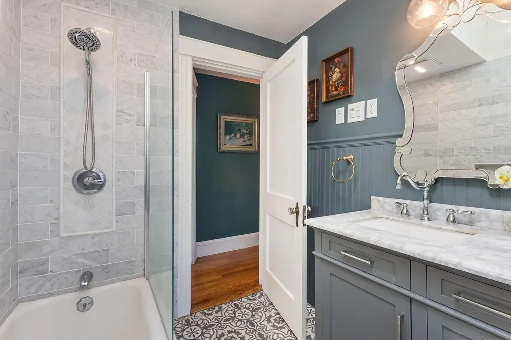 52 Maplewood Street Portland ME 04103