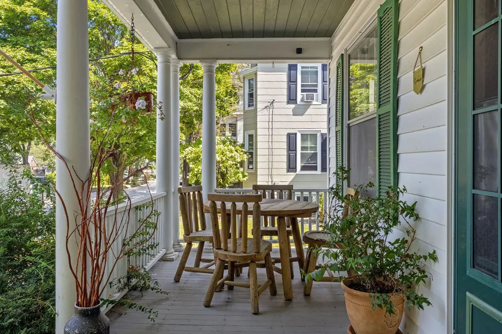 52 Maplewood Street Portland ME 04103