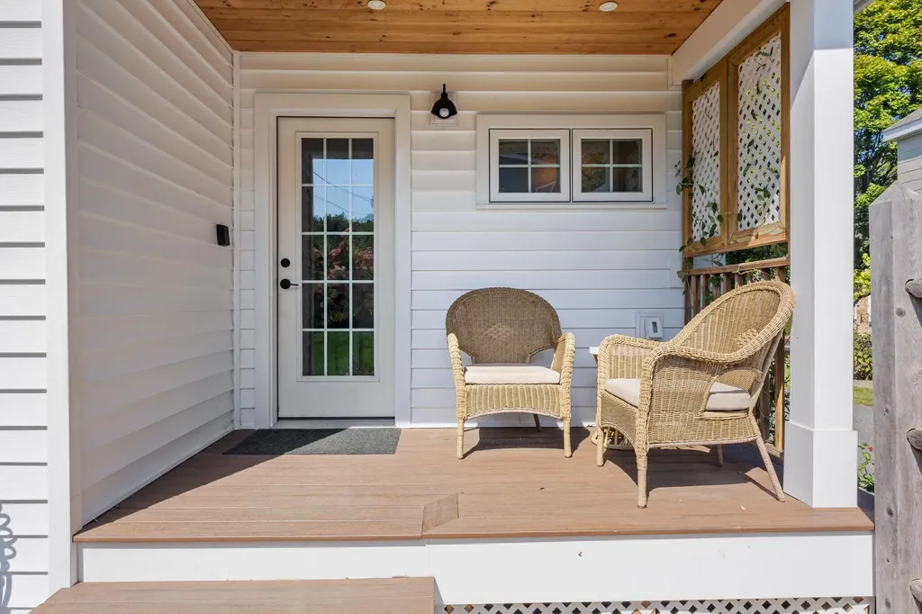 52 Maplewood Street Portland ME 04103