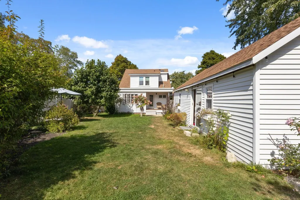 52 Maplewood Street Portland ME 04103