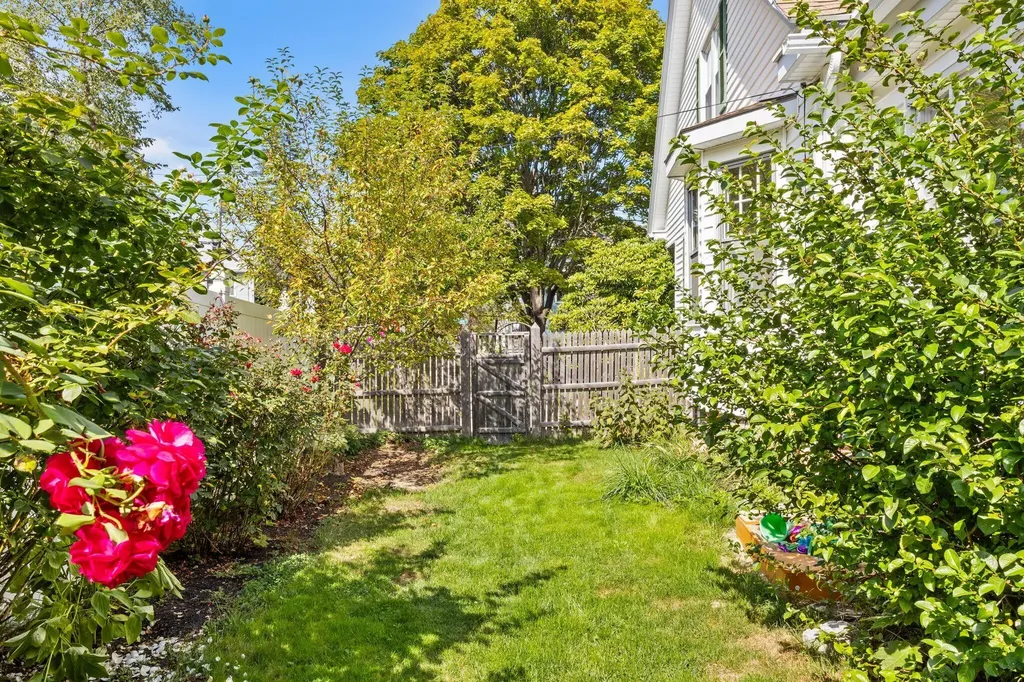 52 Maplewood Street Portland ME 04103