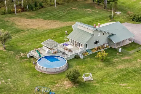 47 Higgins Road Palmyra ME 04965