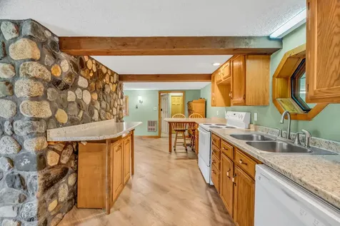47 Higgins Road Palmyra ME 04965