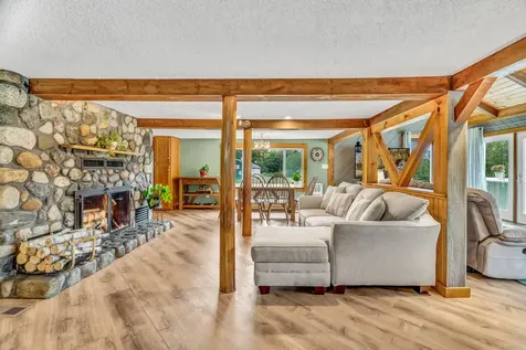 47 Higgins Road Palmyra ME 04965