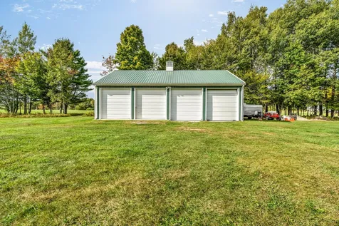 47 Higgins Road Palmyra ME 04965