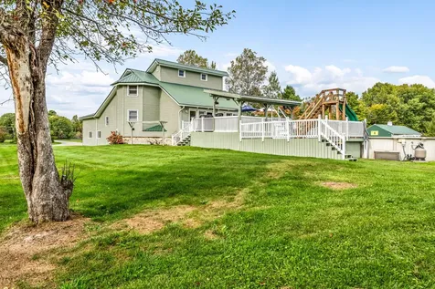 47 Higgins Road Palmyra ME 04965