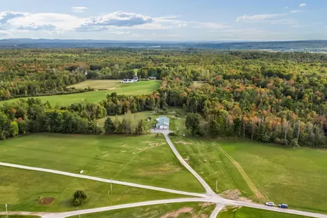 47 Higgins Road Palmyra ME 04965