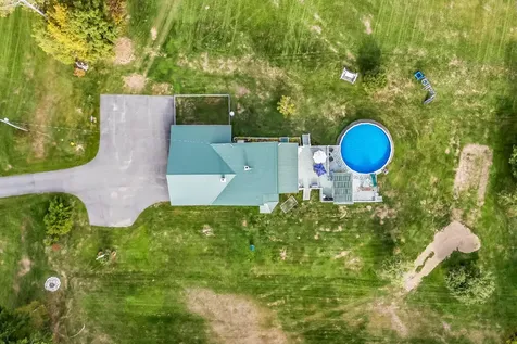 47 Higgins Road Palmyra ME 04965