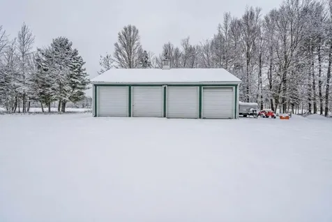 47 Higgins Road Palmyra ME 04965