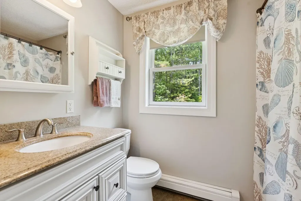 141 Rabbit Road Durham ME 04222