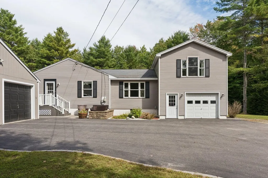 141 Rabbit Road Durham ME 04222