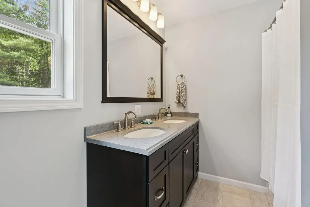 141 Rabbit Road Durham ME 04222