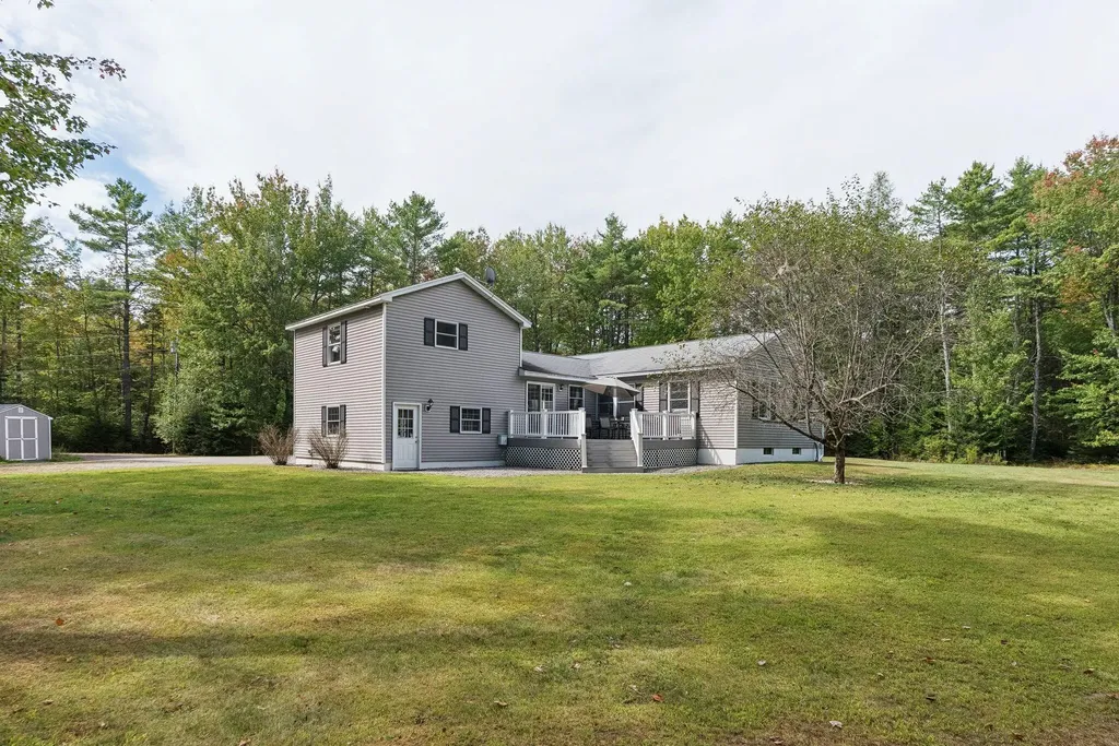 141 Rabbit Road Durham ME 04222
