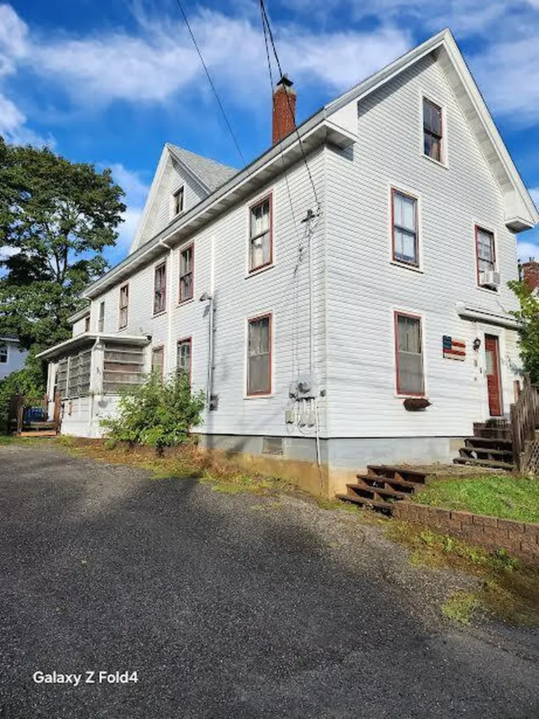 104 Pearl Street Bangor ME 04401
