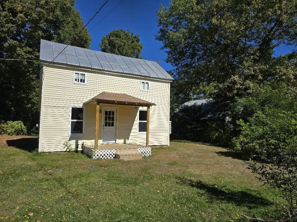 21 Bluff Road Concord Twp ME 04920