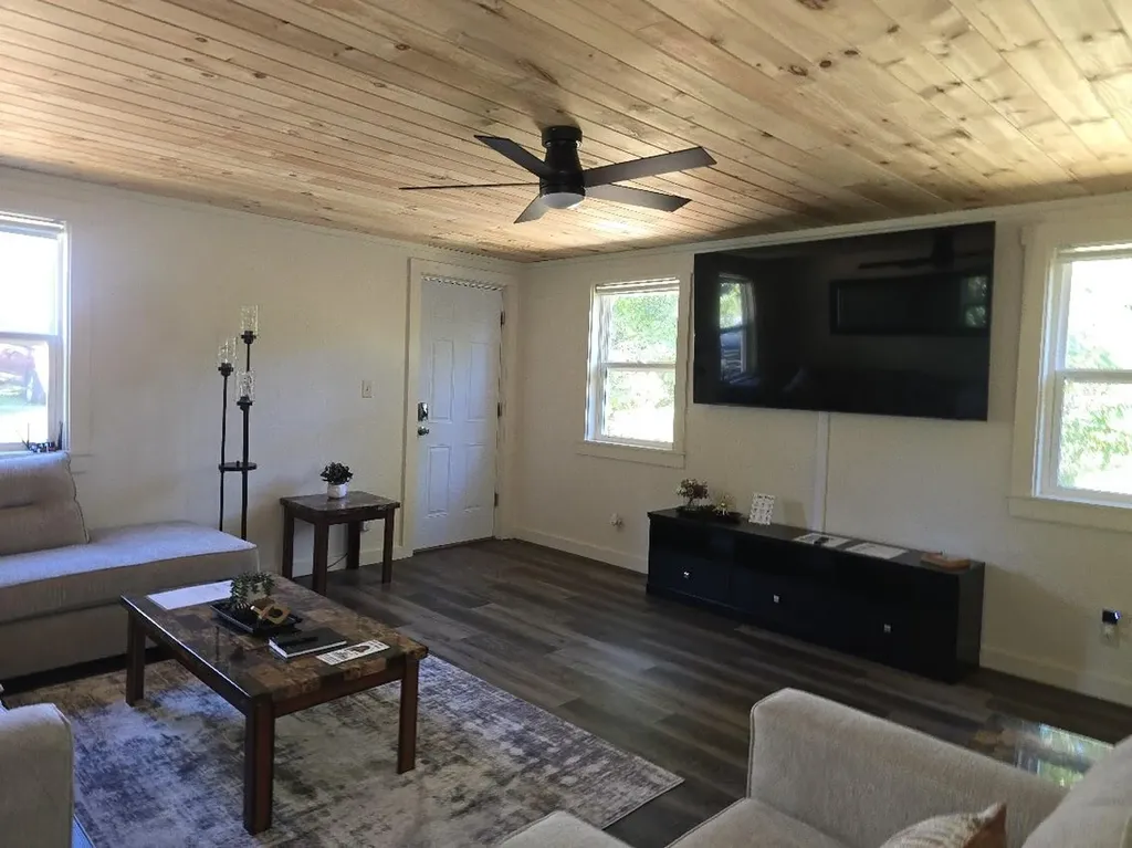 21 Bluff Road Concord Twp ME 04920