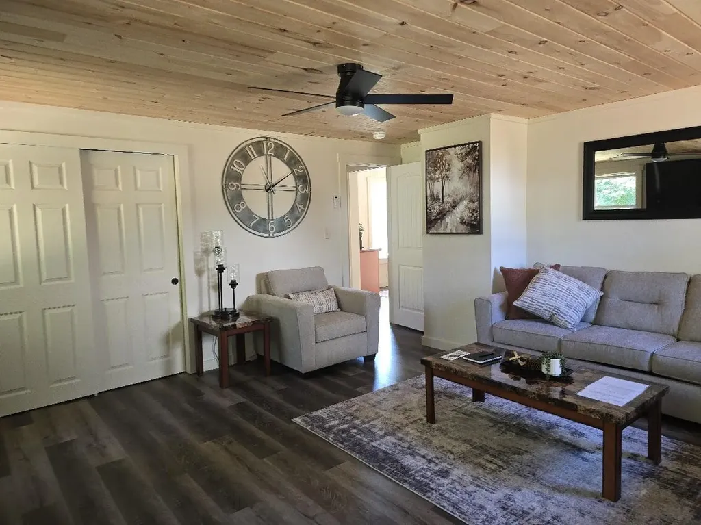 21 Bluff Road Concord Twp ME 04920