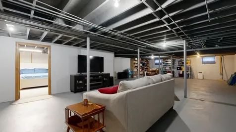10 Hackett Mills Road Poland ME 04274