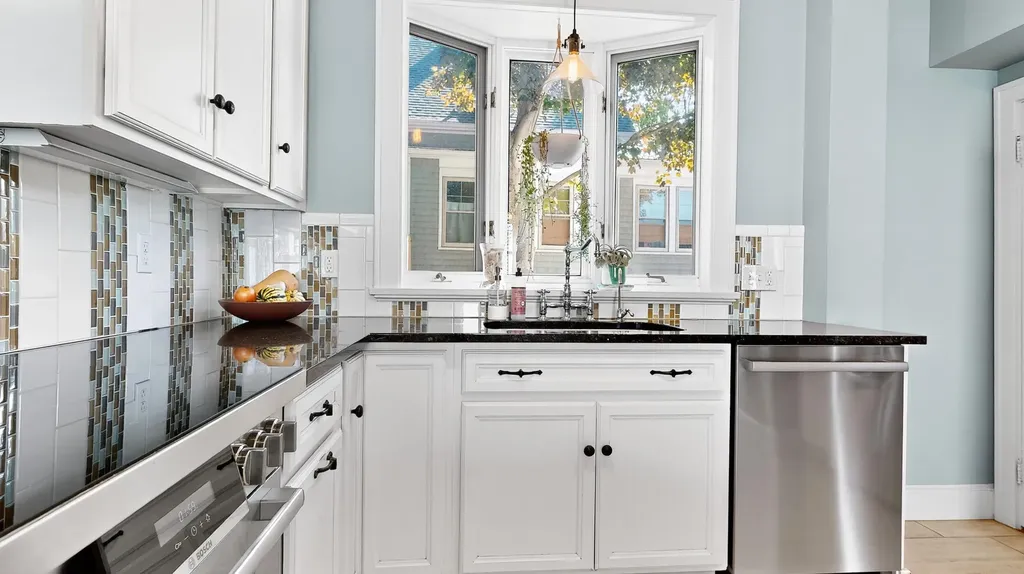 294 Pine Street South Portland ME 04106