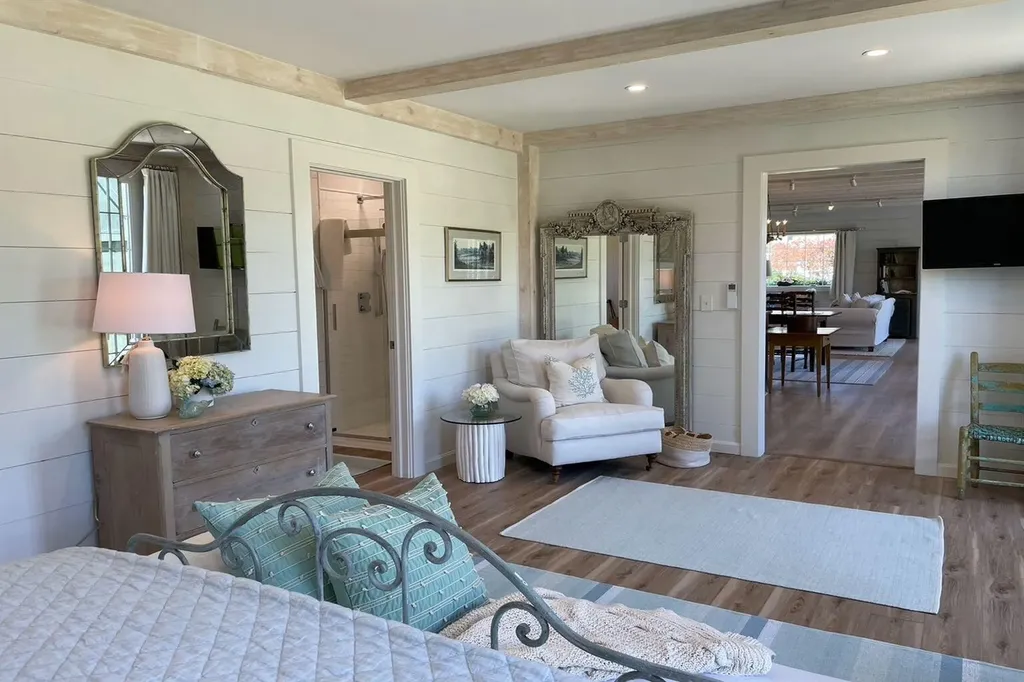 32 Murray Hill Road Boothbay ME 04544