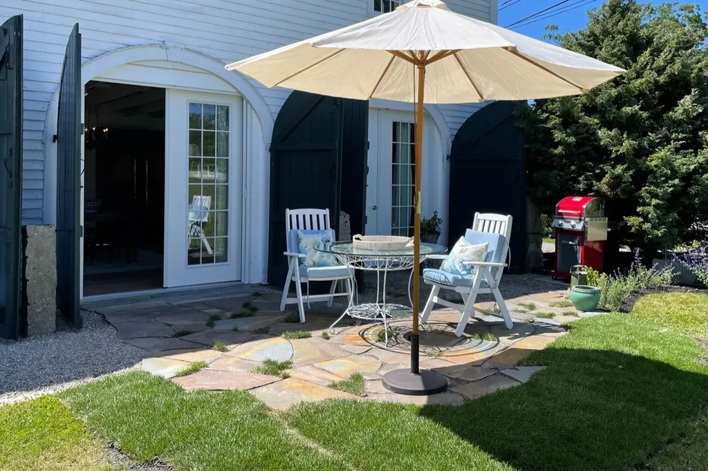 32 Murray Hill Road Boothbay ME 04544