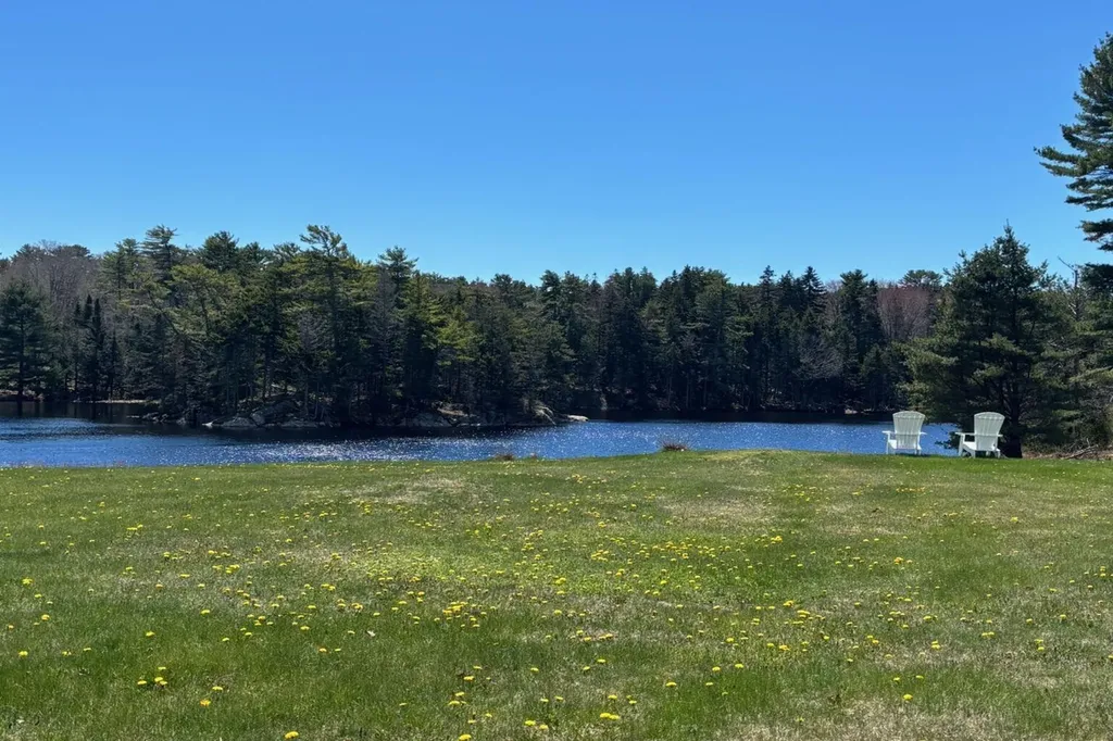 32 Murray Hill Road Boothbay ME 04544