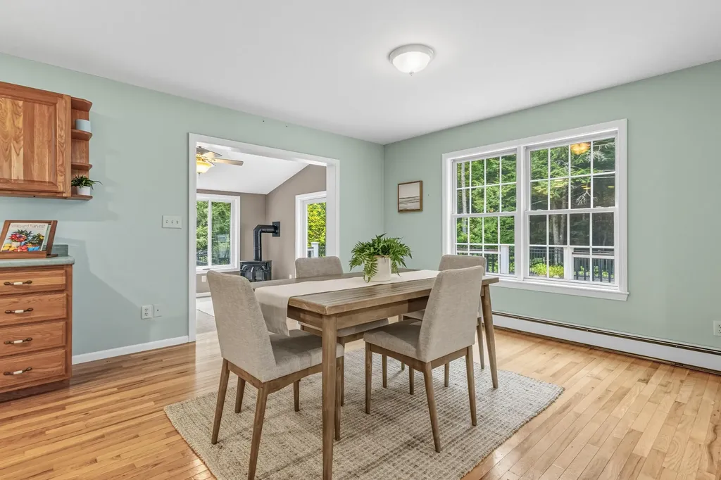 18 Ansel Lane North Yarmouth ME 04097