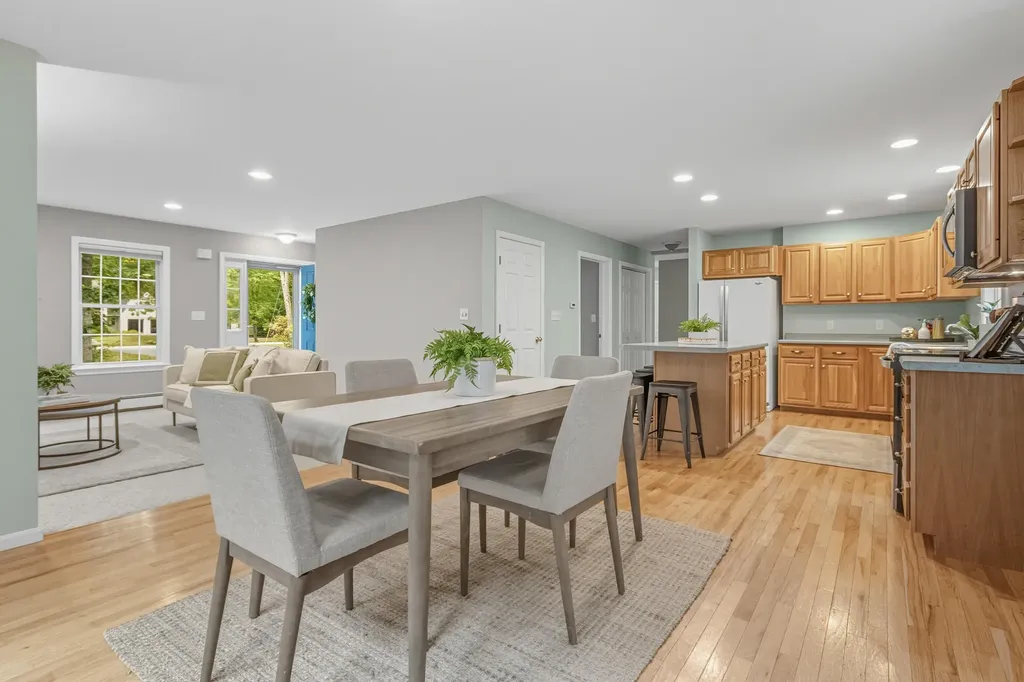 18 Ansel Lane North Yarmouth ME 04097
