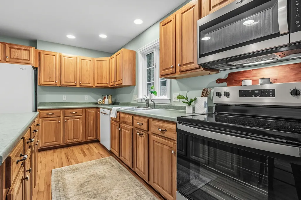 18 Ansel Lane North Yarmouth ME 04097
