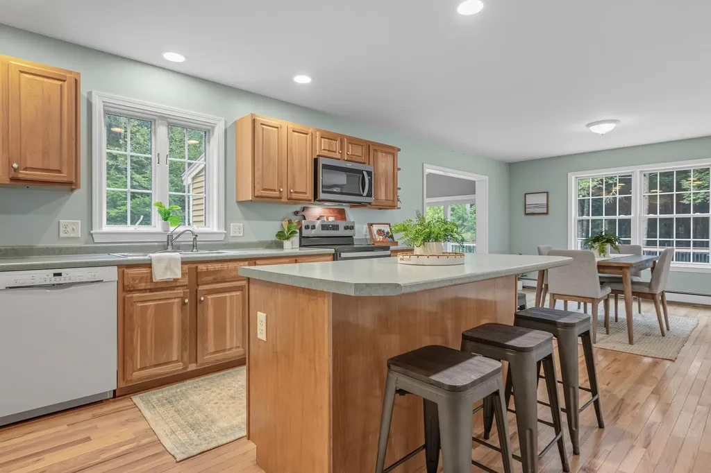 18 Ansel Lane North Yarmouth ME 04097