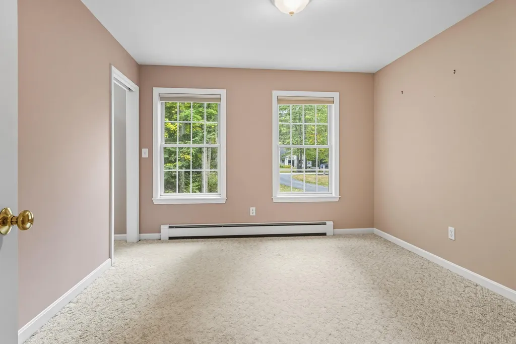 18 Ansel Lane North Yarmouth ME 04097
