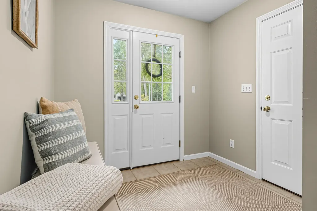 18 Ansel Lane North Yarmouth ME 04097