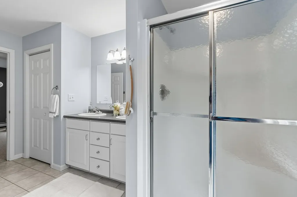 18 Ansel Lane North Yarmouth ME 04097